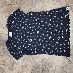 Blue flower pattern tee